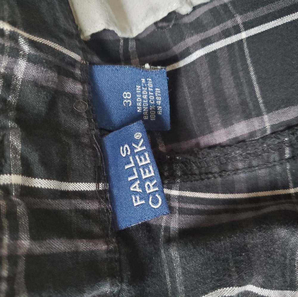 Shorts - Picture 5 of 5